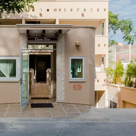 Casa Leo