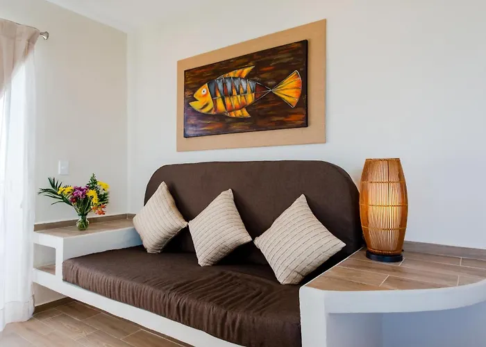 Casa Leo Apartahotel 4*